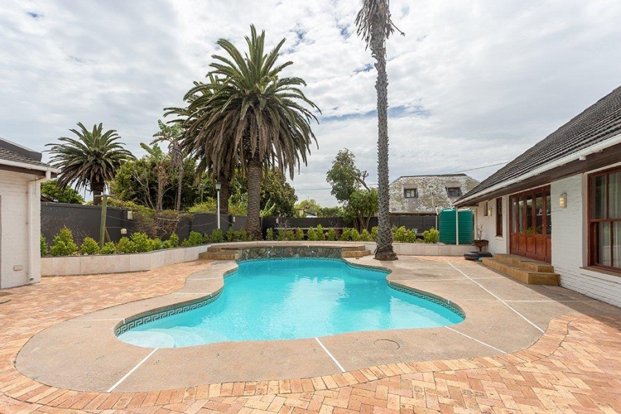 To Let 5 Bedroom Property for Rent in Milnerton Western Cape